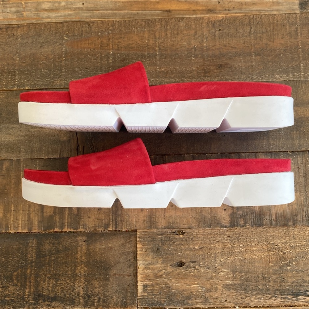Nwot Stuart Weitzman Red Landslide Slides, 8.5 - image 4